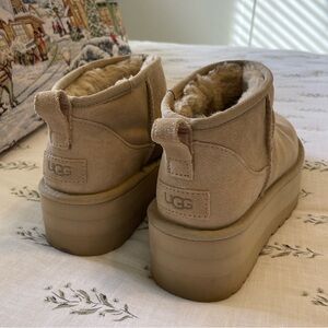 UGG classic ultra mini platform in sand